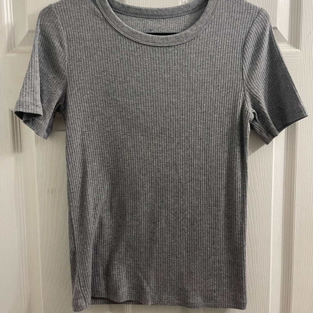 A New Day grey ribbed crop top